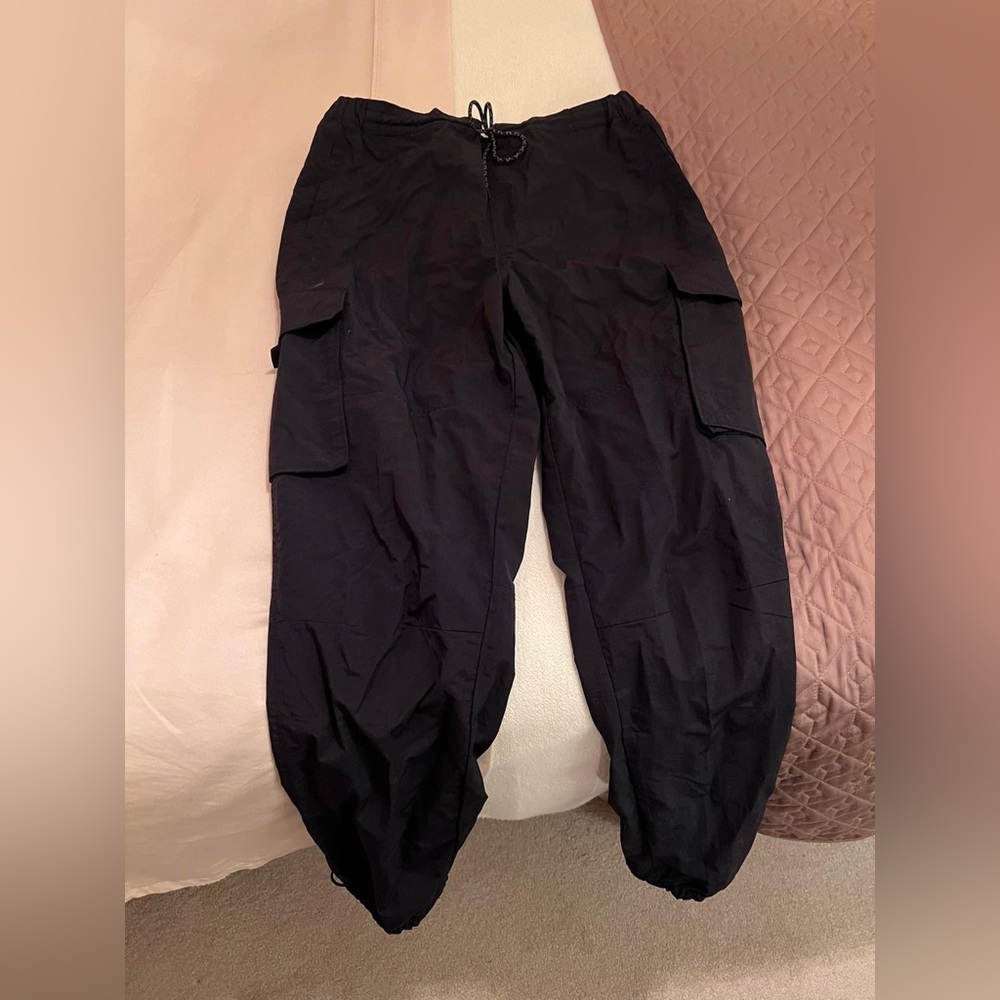 Footlocker Womens ultility style joggers!
